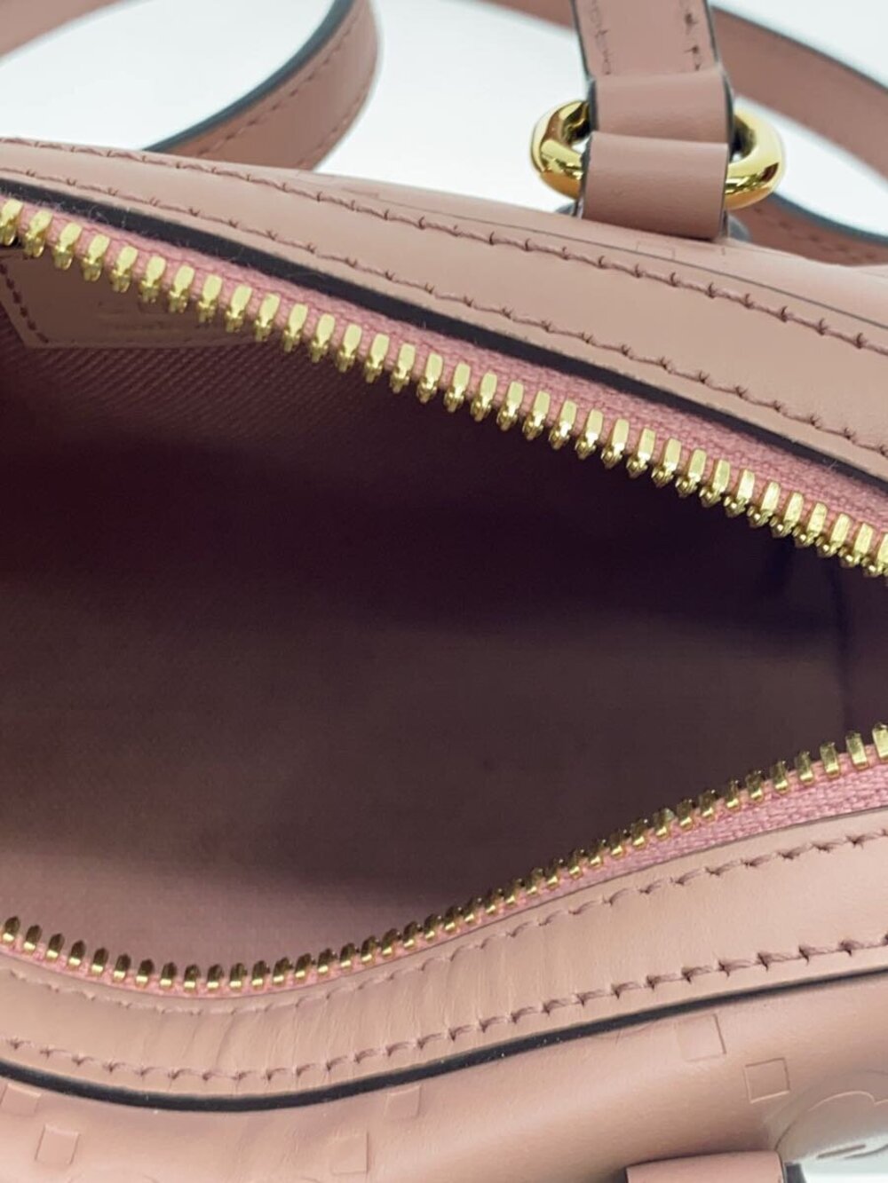 Gucci GG Super Top Handle Bag rose beige embossed leather - Picture 6 of 7